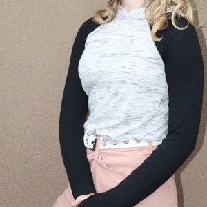 Long sleeve shirt - w hoodie